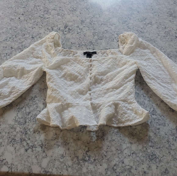 Forever 21 Button up Ruffle Top - Picture 2 of 6